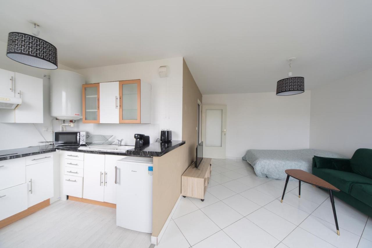 Studio - Cocooning - 2 Min Gare Appartement Bussy-Saint-Georges Buitenkant foto